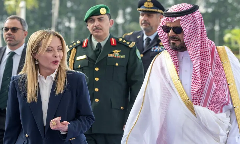 How to Apply for a Job in Italy from Saudi Arabia