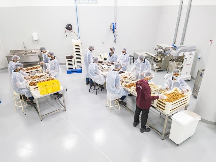 Jobs in Food Companies in Qatar – Salary, Benefits, and How to Apply